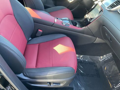 Used 2025 INFINITI QX50 Sport image 27