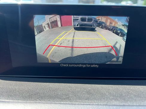 Used 2023 MAZDA MAZDA3 s FWD image 24