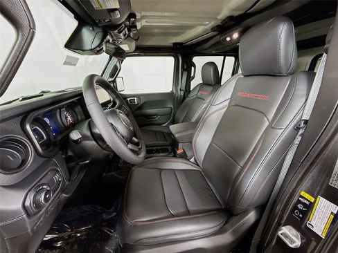 New 2026 Jeep Wrangler Unlimited Rubicon w/ Xtreme 35 Tire Package image 15