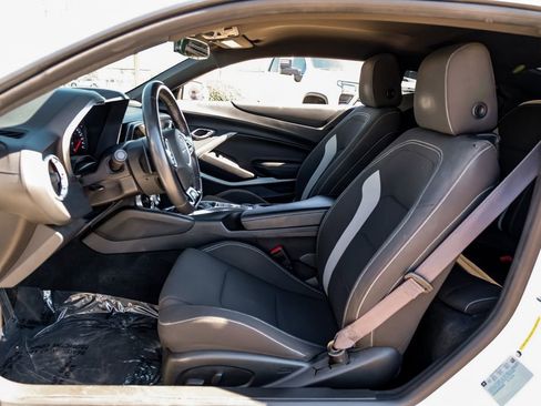 Used 2016 Chevrolet Camaro SS image 29