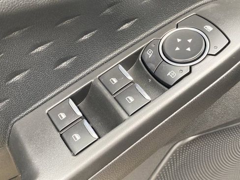 Used 2020 Ford Escape Titanium image 23