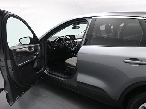 Certified 2022 Ford Escape SE w/ Convenience Package FWD image 9