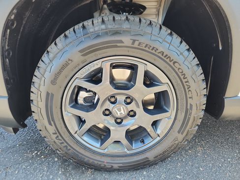 Certified 2026 Honda Pilot TrailSport image 17