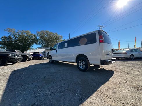 Used 2023 Chevrolet Express 3500 LS image 42
