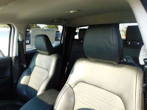 New 2025 Ford Ranger Lariat w/ Chrome Accent Package image 12