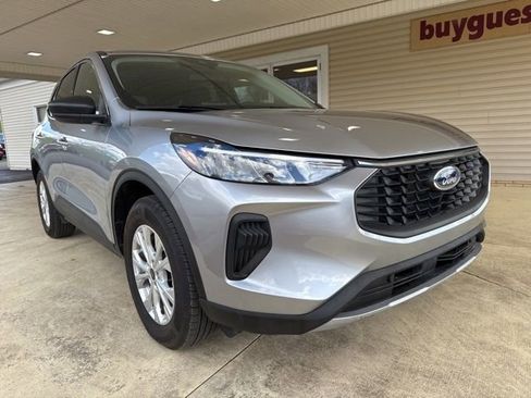 Used 2024 Ford Escape Active image 2
