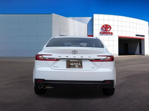 Used 2026 Toyota Camry SE FWD image 11