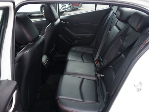 Used 2016 MAZDA MAZDA3 i Grand Touring image 18