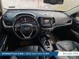 Used 2018 Jeep Cherokee Limited image 2