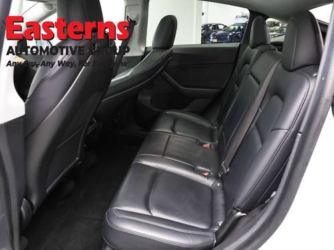 Used 2021 Tesla Model Y Long Range AWD/4WD image 16
