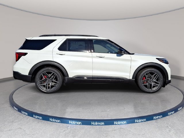 New 2027 Ford Explorer ST AWD/4WD image 3