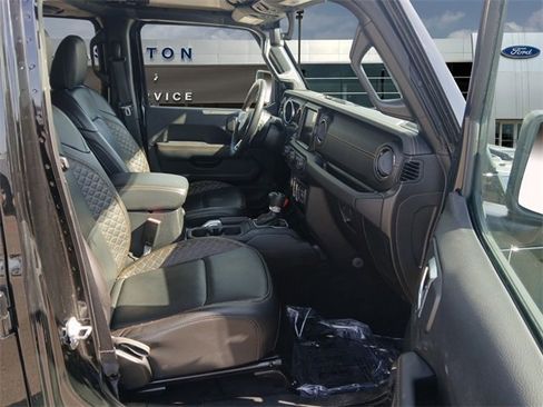 Used 2021 Jeep Wrangler Unlimited Sahara image 15