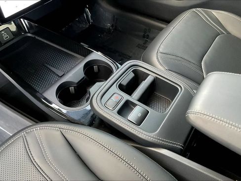 Used 2025 Ford Mustang Mach-E Premium AWD/4WD image 18