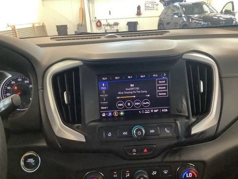 Used 2022 GMC Terrain SLE w/ Driver Convenience Package AWD/4WD image 26