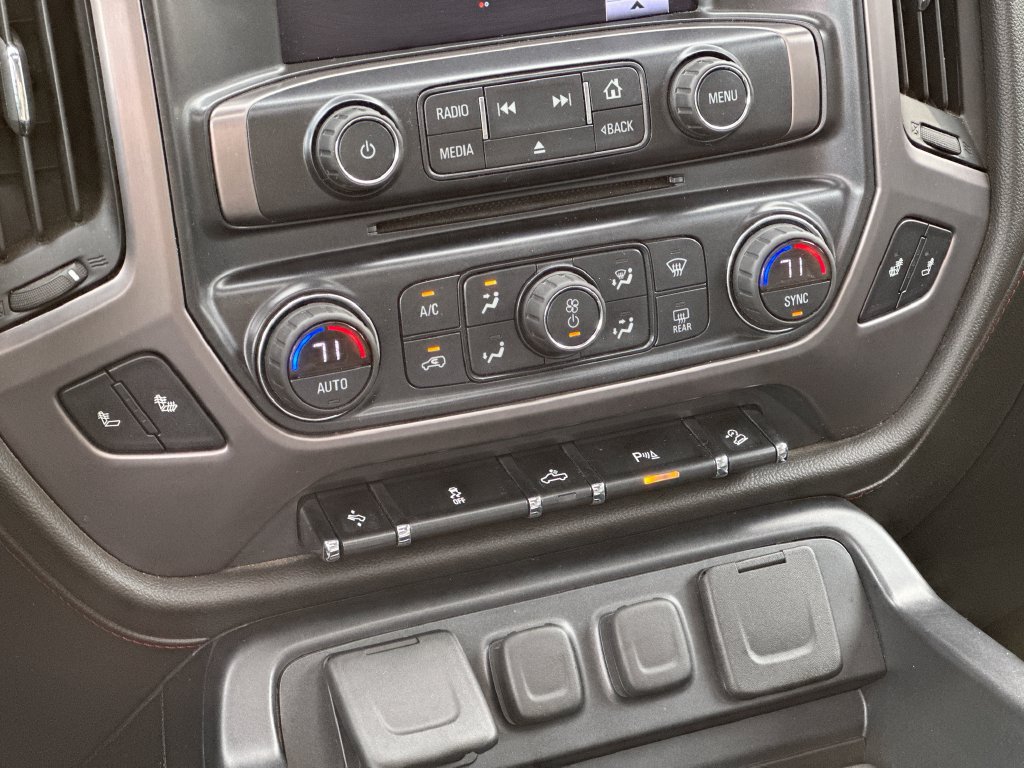 Used 2016 GMC Sierra 2500 SLT w/ All-Terrain HD Package AWD/4WD image 14