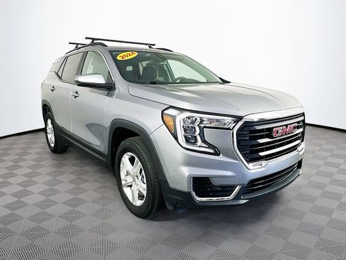 Used 2024 GMC Terrain SLE w/ Driver Convenience Package AWD/4WD image 2