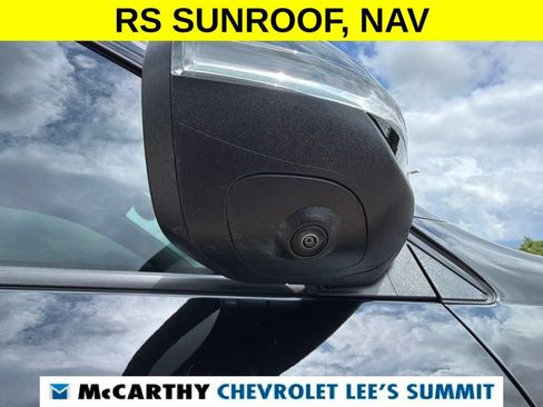 Used 2024 Chevrolet Traverse RS FWD image 17