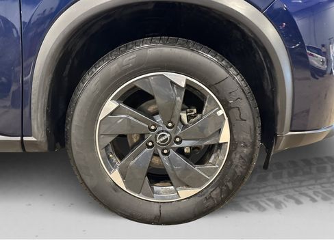 Used 2025 Nissan Rogue SV image 48