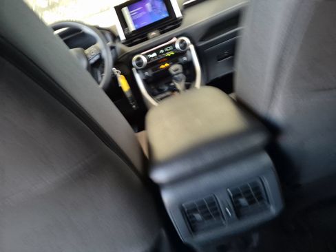 Used 2025 Toyota RAV4 LE FWD image 15