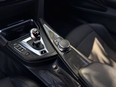 Used 2018 BMW M4 Coupe RWD image 24