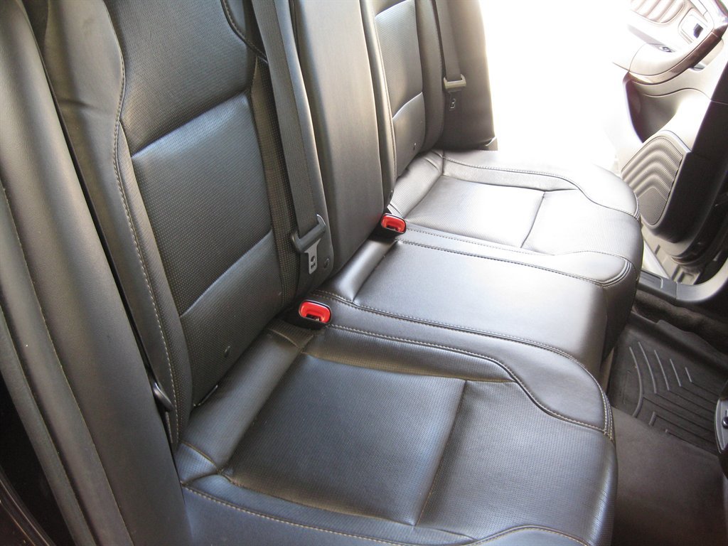 Used 2015 Ford Taurus Limited FWD image 29
