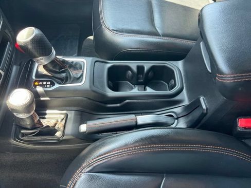 Used 2021 Jeep Gladiator Mojave w/ LED Lighting Group AWD/4WD image 18
