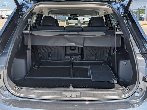 New 2025 Mitsubishi Outlander SE image 27