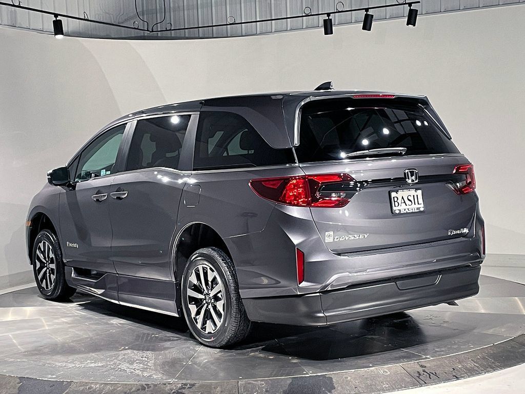 Used 2026 Honda Odyssey EX-L image 10