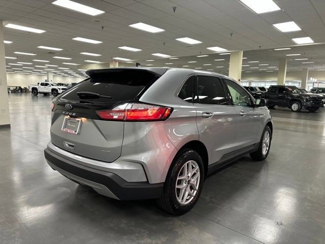 Used 2024 Ford Edge SEL w/ Convenience Package AWD/4WD image 7