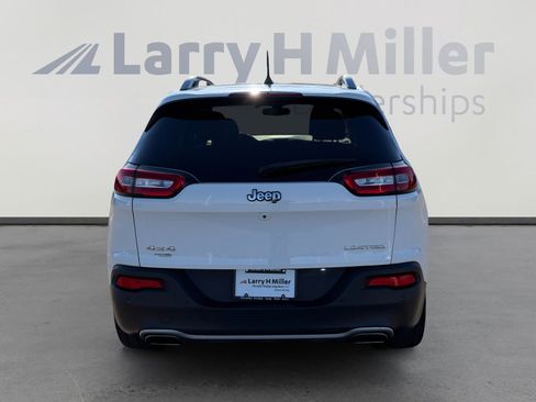 Used 2018 Jeep Cherokee Limited image 5