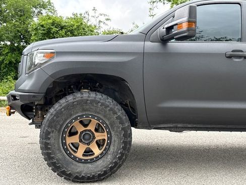 Used 2016 Toyota Tundra SR5 w/ SR5 Upgrade Package image 5