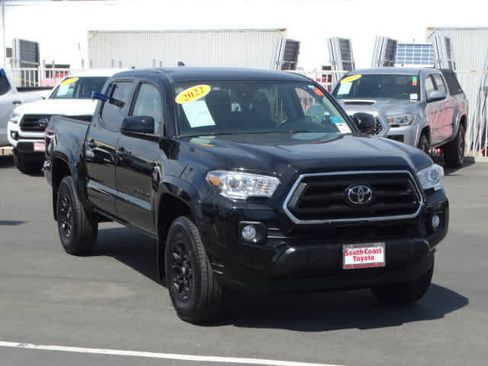 Used 2022 Toyota Tacoma SR5 image 2