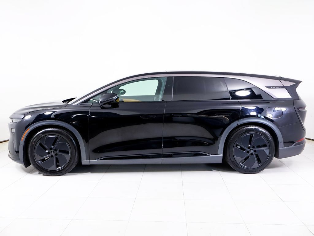 Used 2026 Lucid Gravity Grand Touring AWD/4WD image 2