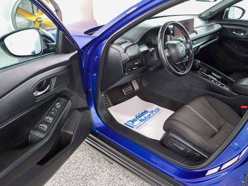 Used 2024 Honda Accord Sport image 3