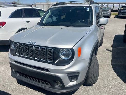 Used 2021 Jeep Renegade Latitude w/ Convenience Group image 1