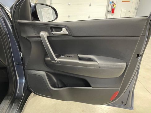 Used 2020 Kia Sportage LX w/ LX Popular Package image 25