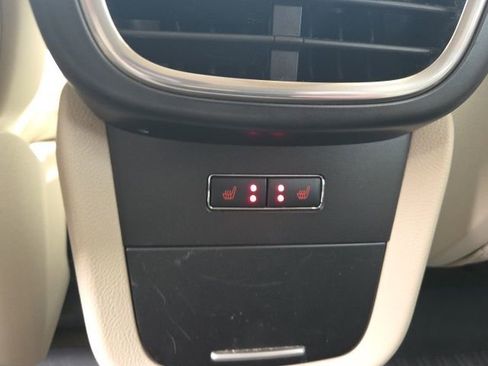 Used 2019 Lincoln Nautilus Reserve image 18