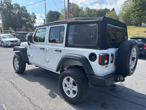 Used 2023 Jeep Wrangler Sport S image 3
