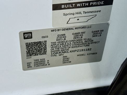 Used 2023 GMC Acadia SLE w/ Driver Convenience Package FWD image 33