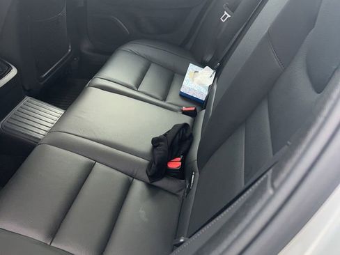 Certified 2024 Volvo S60 T8 Ultimate w/ Climate Package image 3