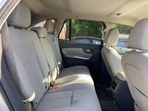 Used 2013 Ford Edge SE FWD image 21