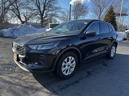 Certified 2023 Ford Escape Active image 9