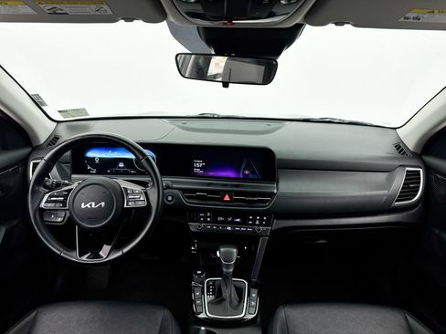 Certified 2024 Kia Seltos EX FWD image 21