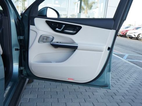 Used 2026 Mercedes-Benz GLC 300 image 18