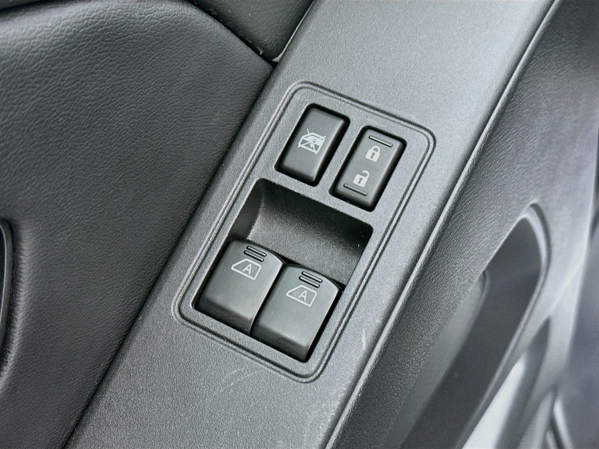 Used 2026 Nissan Frontier S AWD/4WD image 17