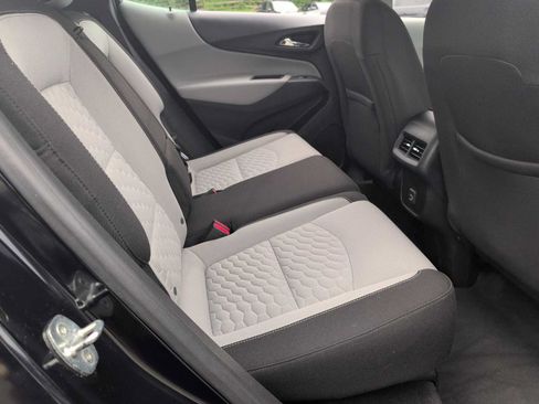 Used 2020 Chevrolet Equinox LS FWD image 19