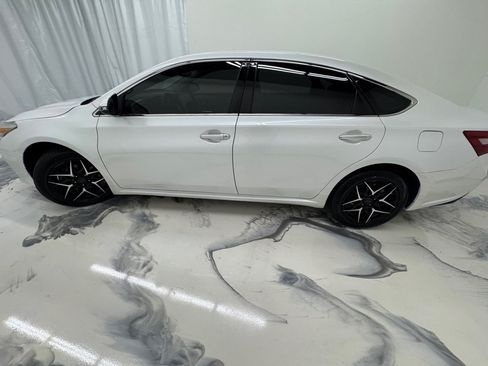 Used 2016 Toyota Avalon XLE Premium FWD image 5