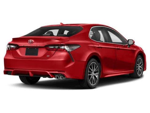 Used 2024 Toyota Camry LE FWD image 3