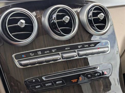 Used 2019 Mercedes-Benz GLC 300 image 15