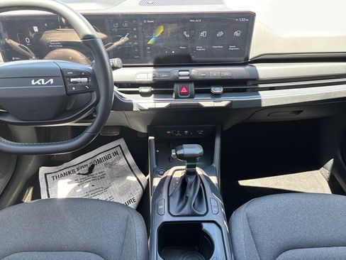 Used 2025 Kia K4 EX FWD image 16
